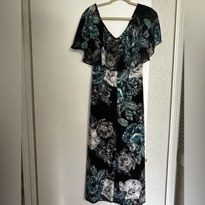 Connected Apparel Women’s Maxi Dress Black Floral Size 10 Flutter Sleeve